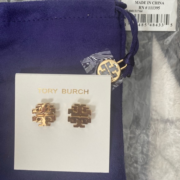 NWT Tory Burch Large T Logo Stud Earrings - Picture 1 of 5